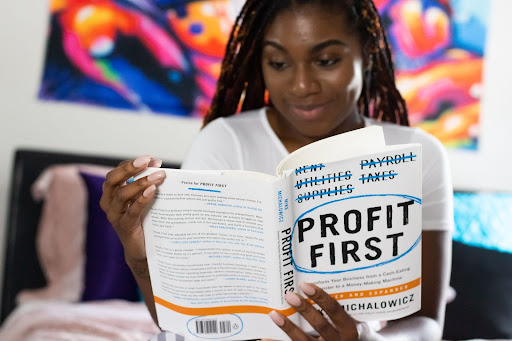 Why You Should Consider Financial Literacy For Employees